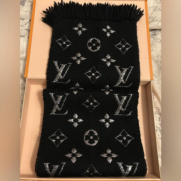 Louis Vuitton Black and Silver Metallic Logomania Wool Scarf - Picture 2 of 5